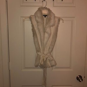 ❌SOLD❌XOXO Sweater Vest